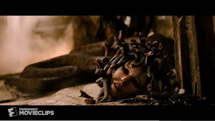 ここでも道草 : これもヘビの勉強／映画「タイタンの戦い」